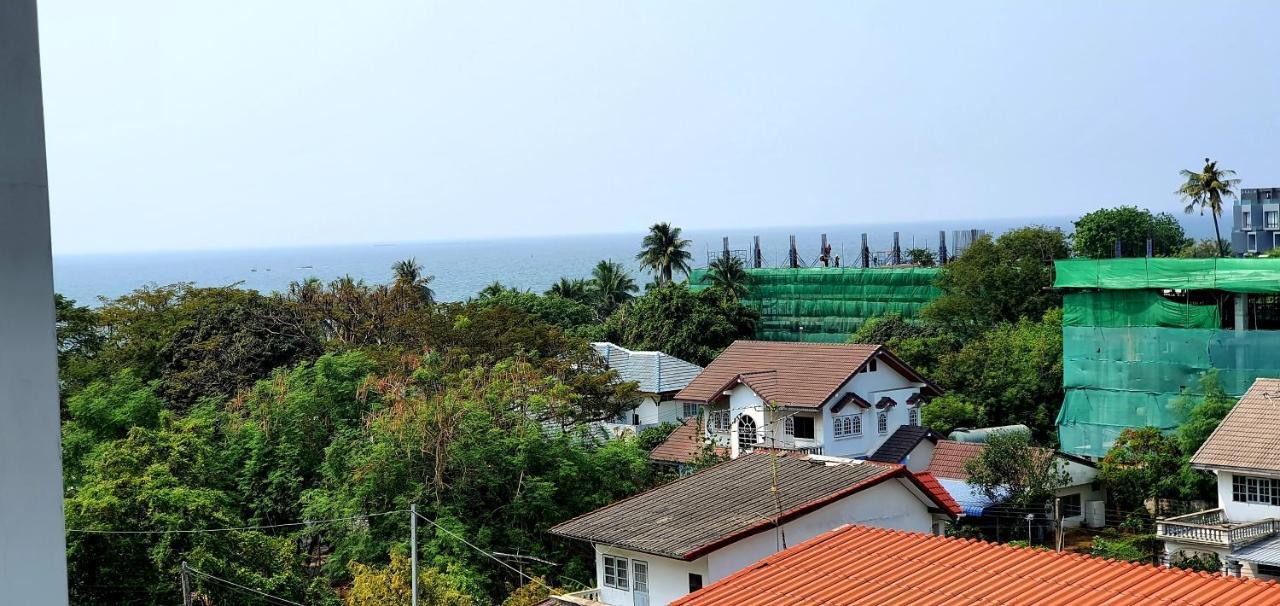 Sweet Seaview Flr6 With Toproop Pool Flr7 At The Blux Bangsaen Exterior foto